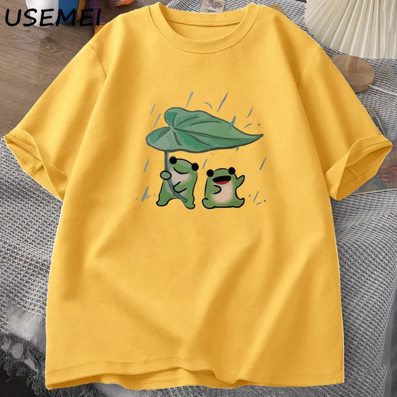 0074 Funny Frog Cute T‑Shirt – Rain & Love Graphic Tee for Men & Women, Casual Streetwear