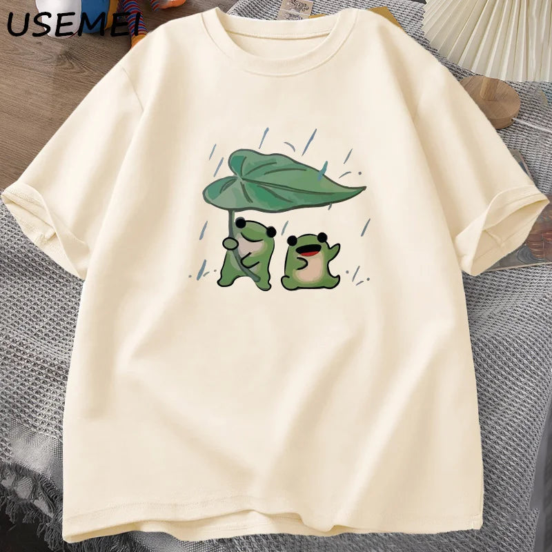 0074 Funny Frog Cute T‑Shirt – Rain & Love Graphic Tee for Men & Women, Casual Streetwear